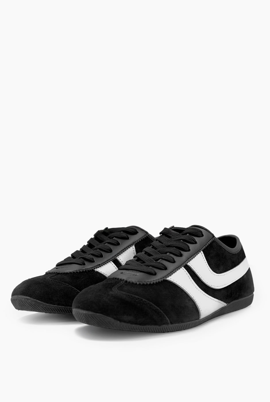 Sneakers Black & White