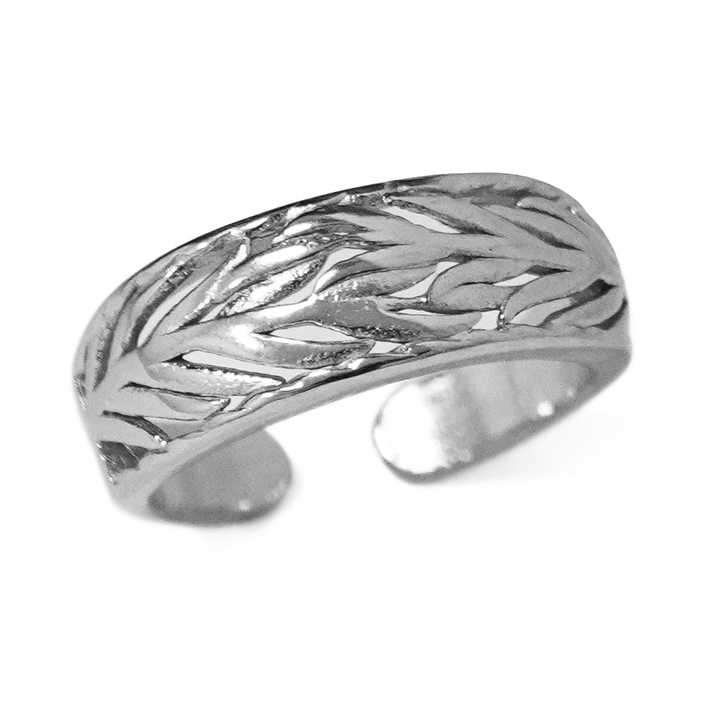 ANILLO CALADO ABIERTO CON MOTIVO DE HOJAS